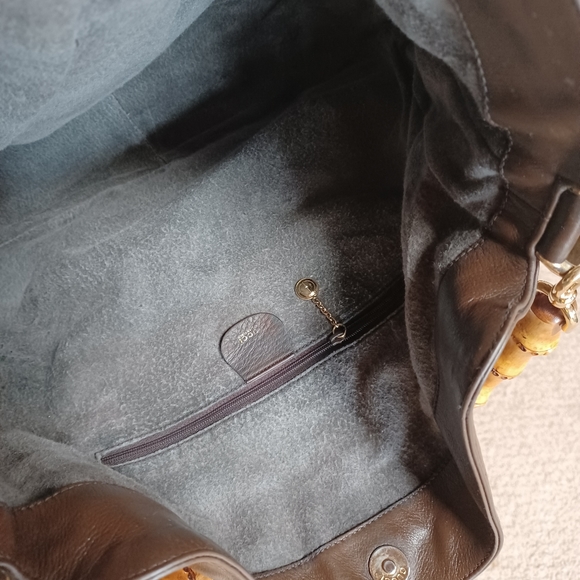 Gucci Classic Leather Bamboo Bag - Picture 13 of 16